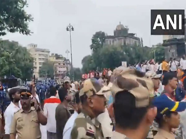 Maratha quota protesters gather near CSMT in Mumbai (Photo/ANI)