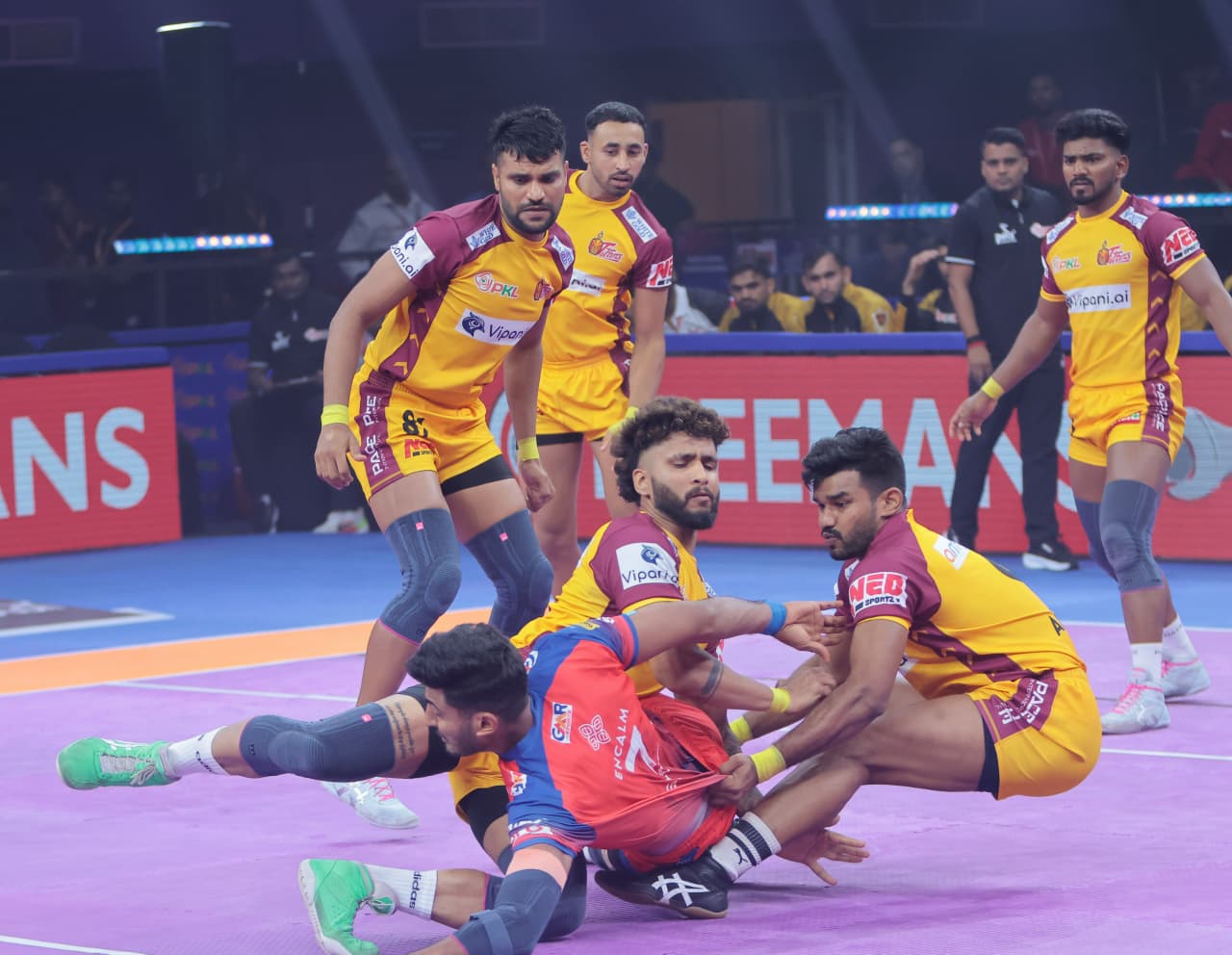 Players in action during the match (Photo: PKL)