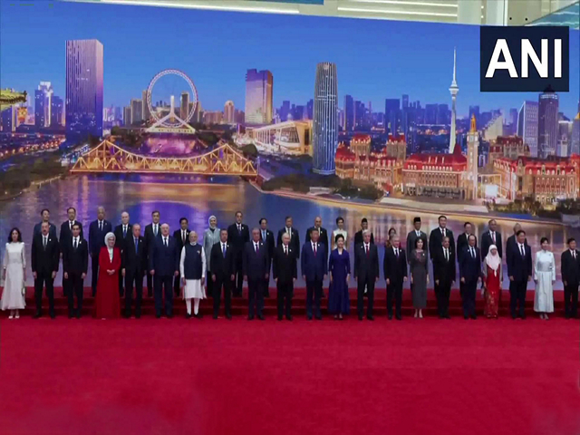 PM Modi poses for group photo with world leaders at SCO summit reception in Tianjin, China on August 31, 2025(Photo/ANI)