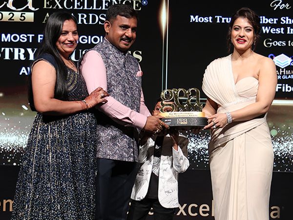 On stage at GEA 2025, Vishnukumar Ravalyogi proudly accepts theaward for Brahmani Fiber Glass as West India's Most Trusted Fiber Sheet Manufacturer, presented by Kajol Devgan