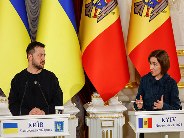 Ukraine President Volodymyr Zelenskiy and Moldova President Maia Sandu hold a joint press conference with European Council President Charles Michel in Kyiv amid Russia's ongoing attack (Photo/Reuters)