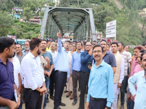 Inter-ministerial team visits disaster-hit areas in Uttarakhand's Tharali region (Photo/CMO)