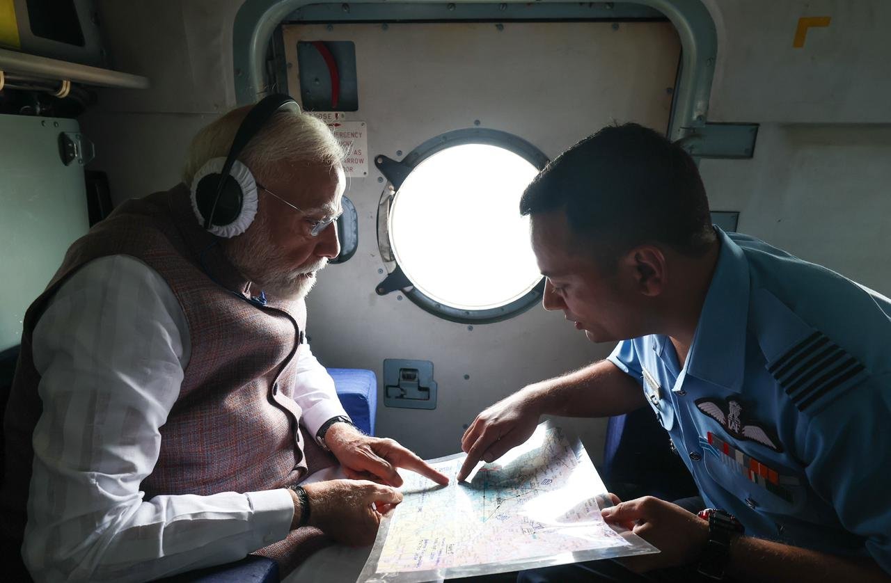 PM Modi undertakes aerial survey in Himachal to assess flood situation (Photo/X/@narendramodi)