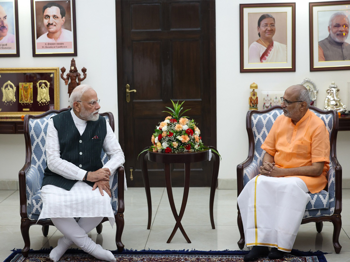 Prime Minister Narendra Modi meets CP Radhakrishnan (Photo: @narendramodi/X)