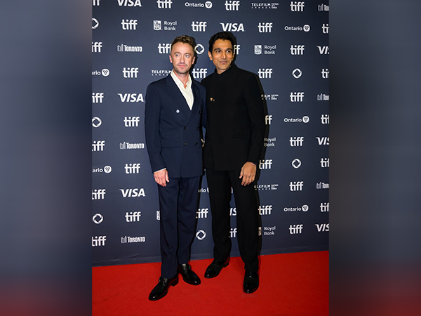 Tom Felton with Pratik Gandhi (Photo/instagram/@t22felton)