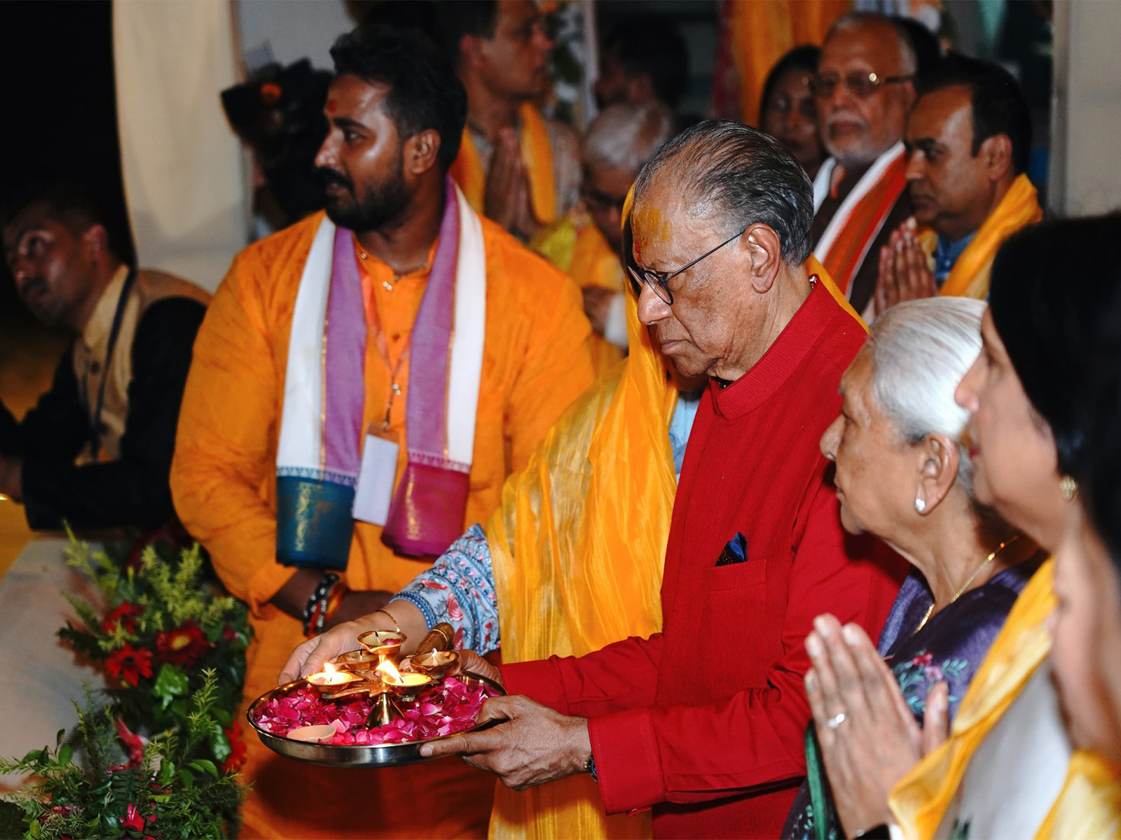 Mauritius PM Navinchandra Ramgoolam witnessing Ganga Aarti in Varanasi (Photo: X/@MEAIndia)