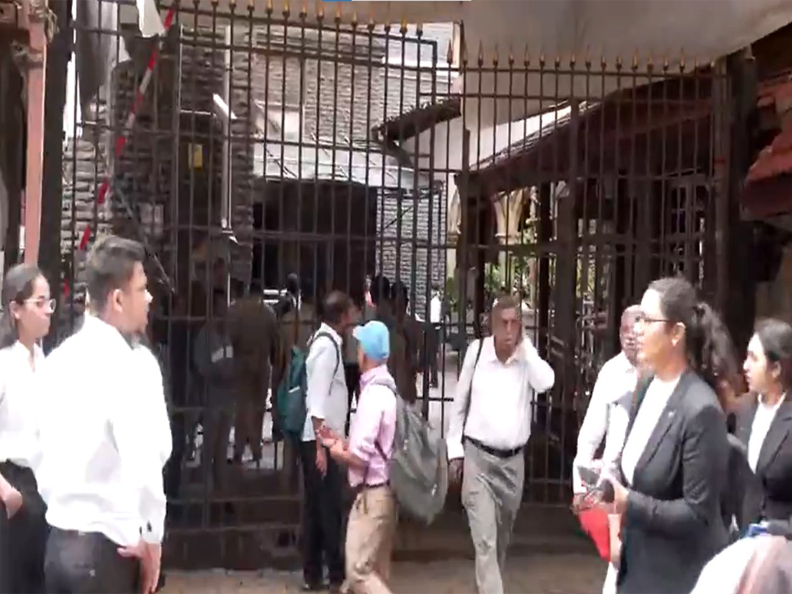Visuals from Bombay High Court premises (Photo/ANI)