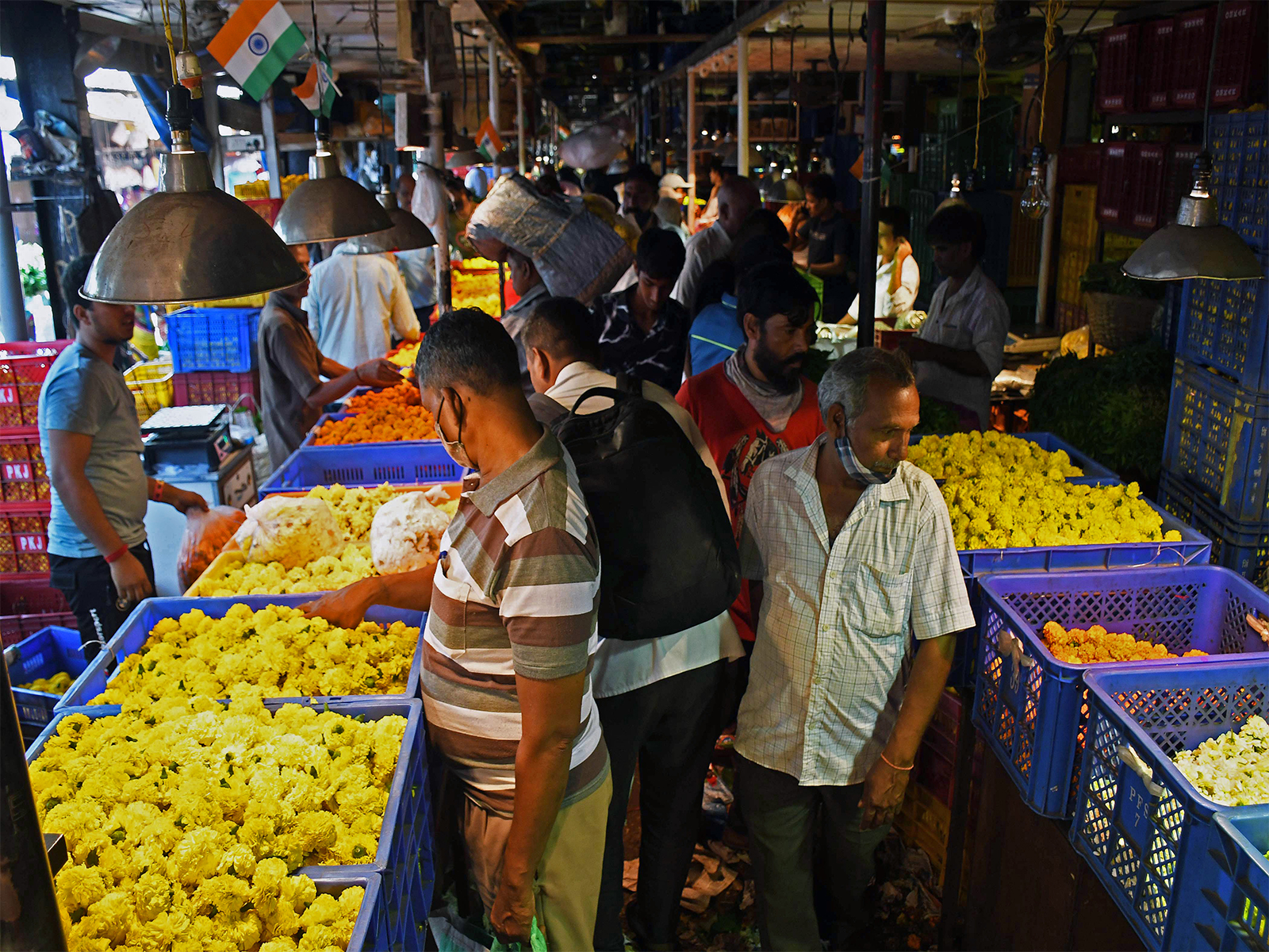 People shopping at market (Photo/ANI)