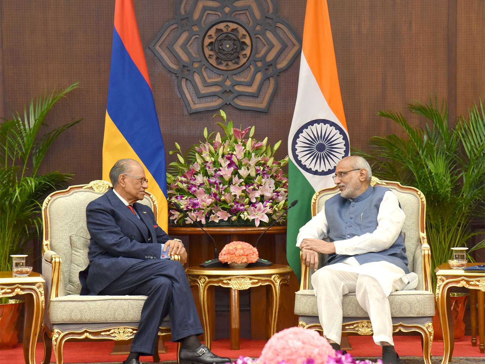 Vice President CP Radhakrishnan meets Mauritius PM Ramgoolam (Photo/ Vice President CP Radhakrishnan)