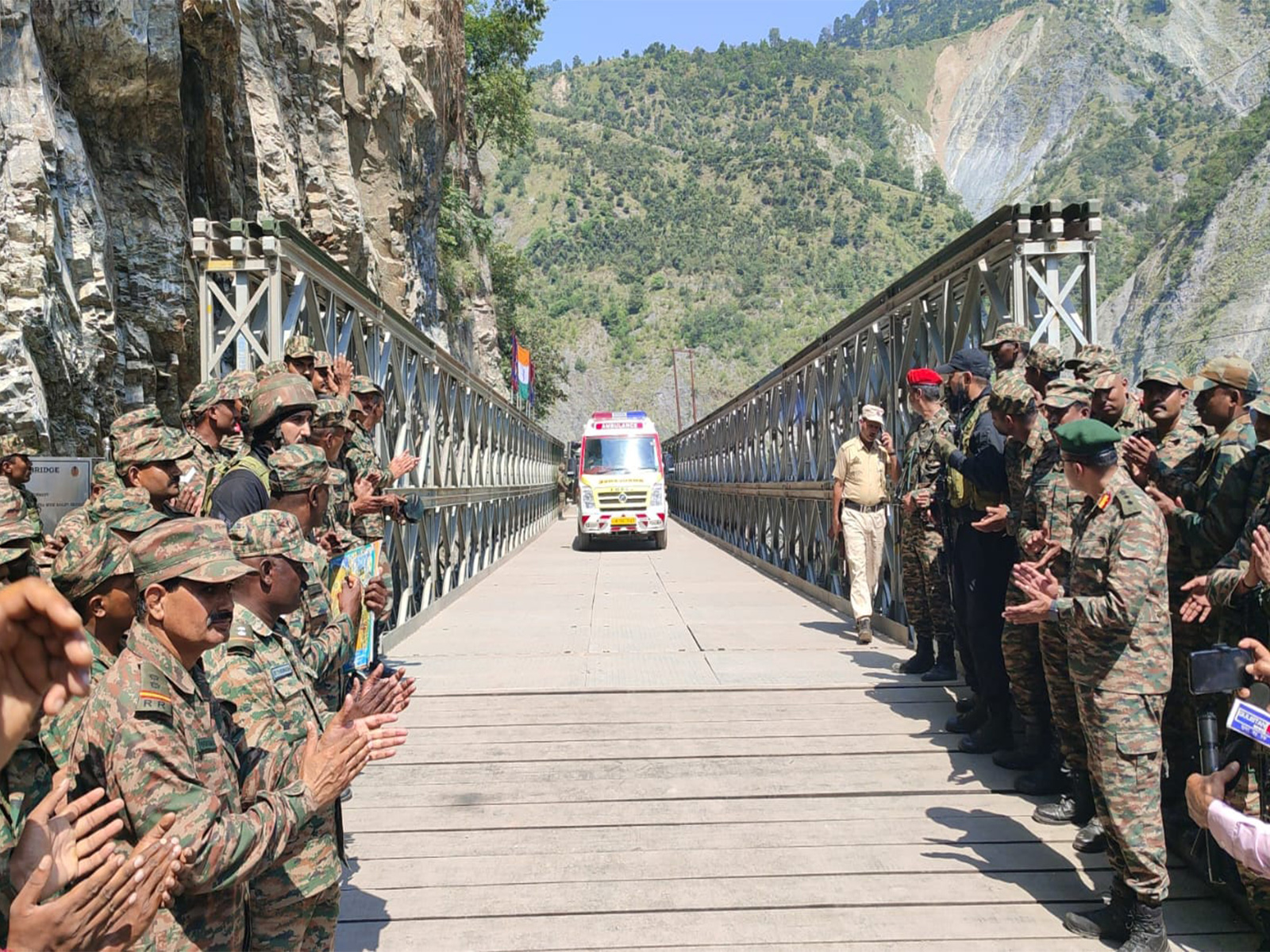 India Army restores vital road connectivity in Ramban (Photo/ANI)