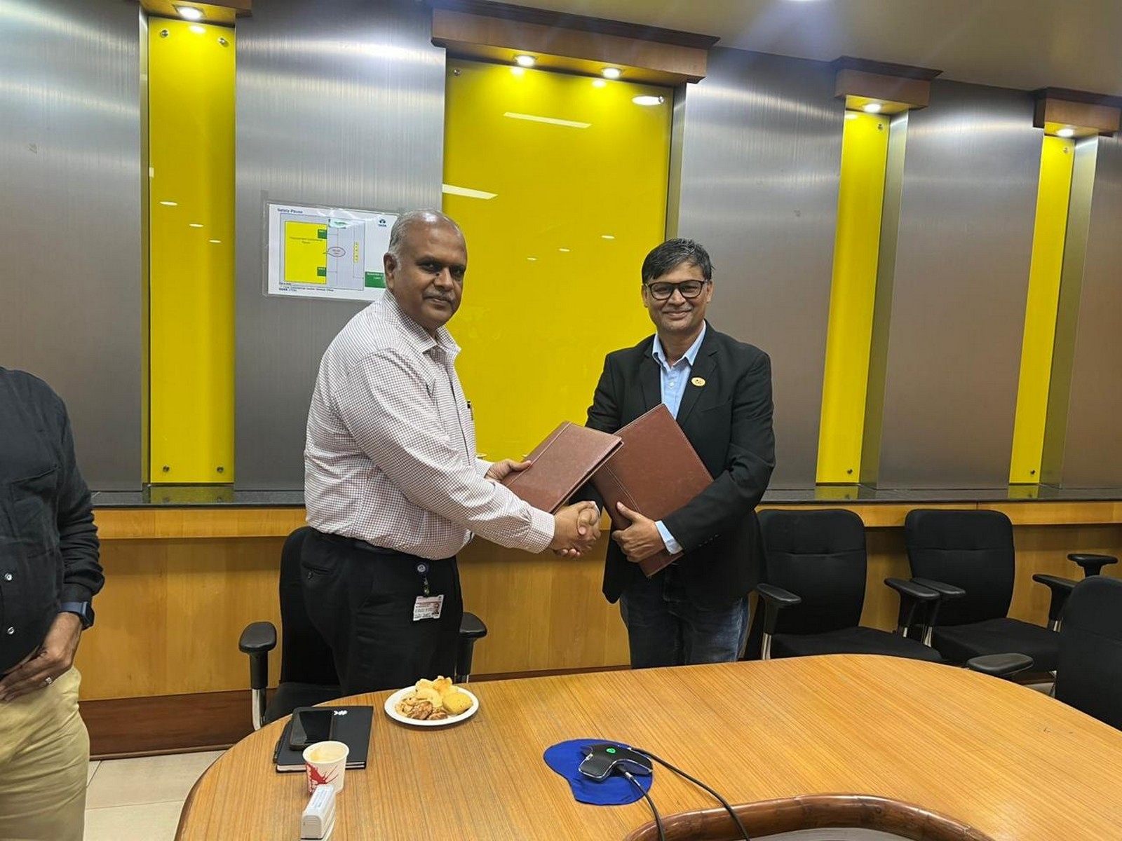 GAIL's CGD East Singhbhum GA and Tata Steel sign gas sales agreement (Photo/Courtesy GAIL)