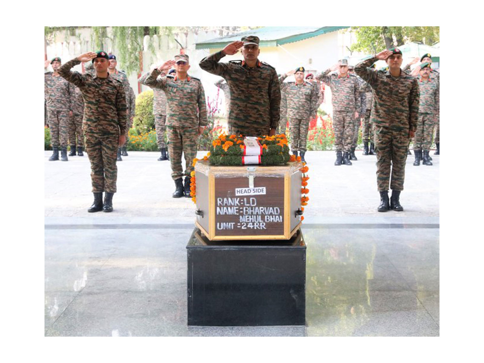 Lieutenant General Pratik Sharma pays homage to Lance Dafadar Bharvad Mehulbhai Mepabhai (Photo/X @NorthernComd_IA)