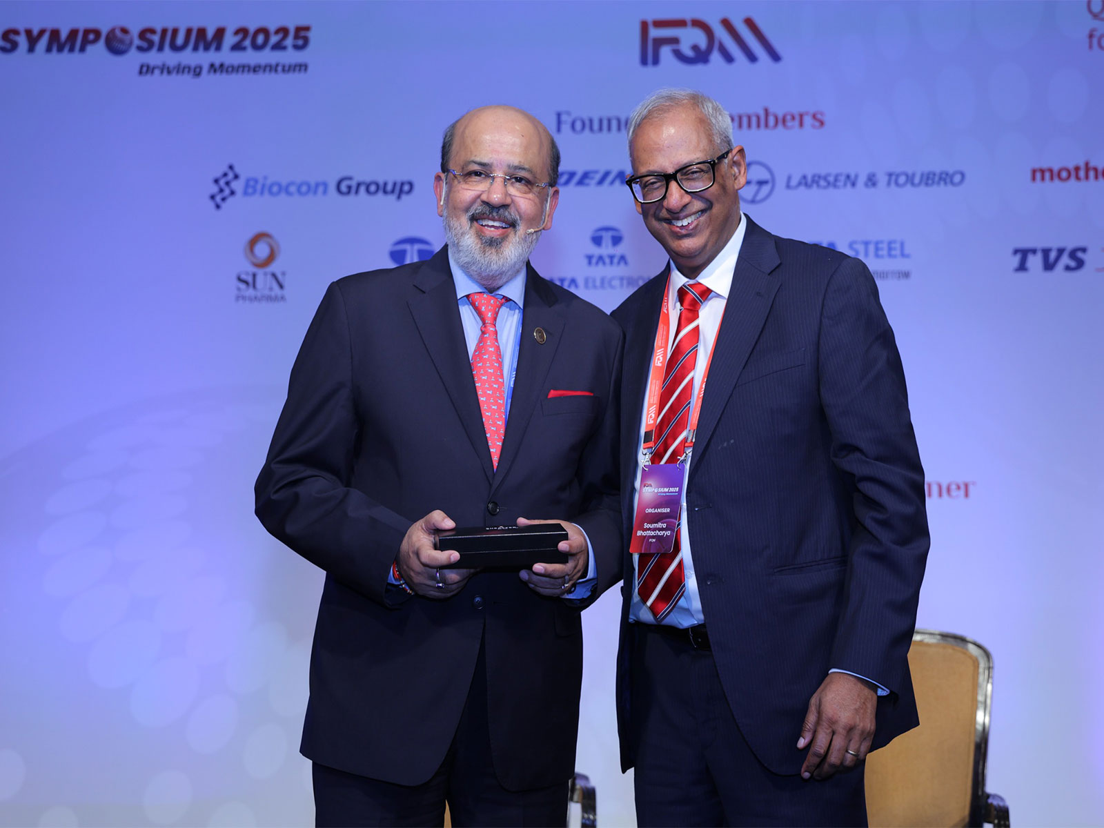 (L-R) Sunil Sinha, Founder & CEO, Ignite Excellence DMCC and Soumitra Bhattacharya, CEO & Director, IFQM at IFQM Symposium 2025