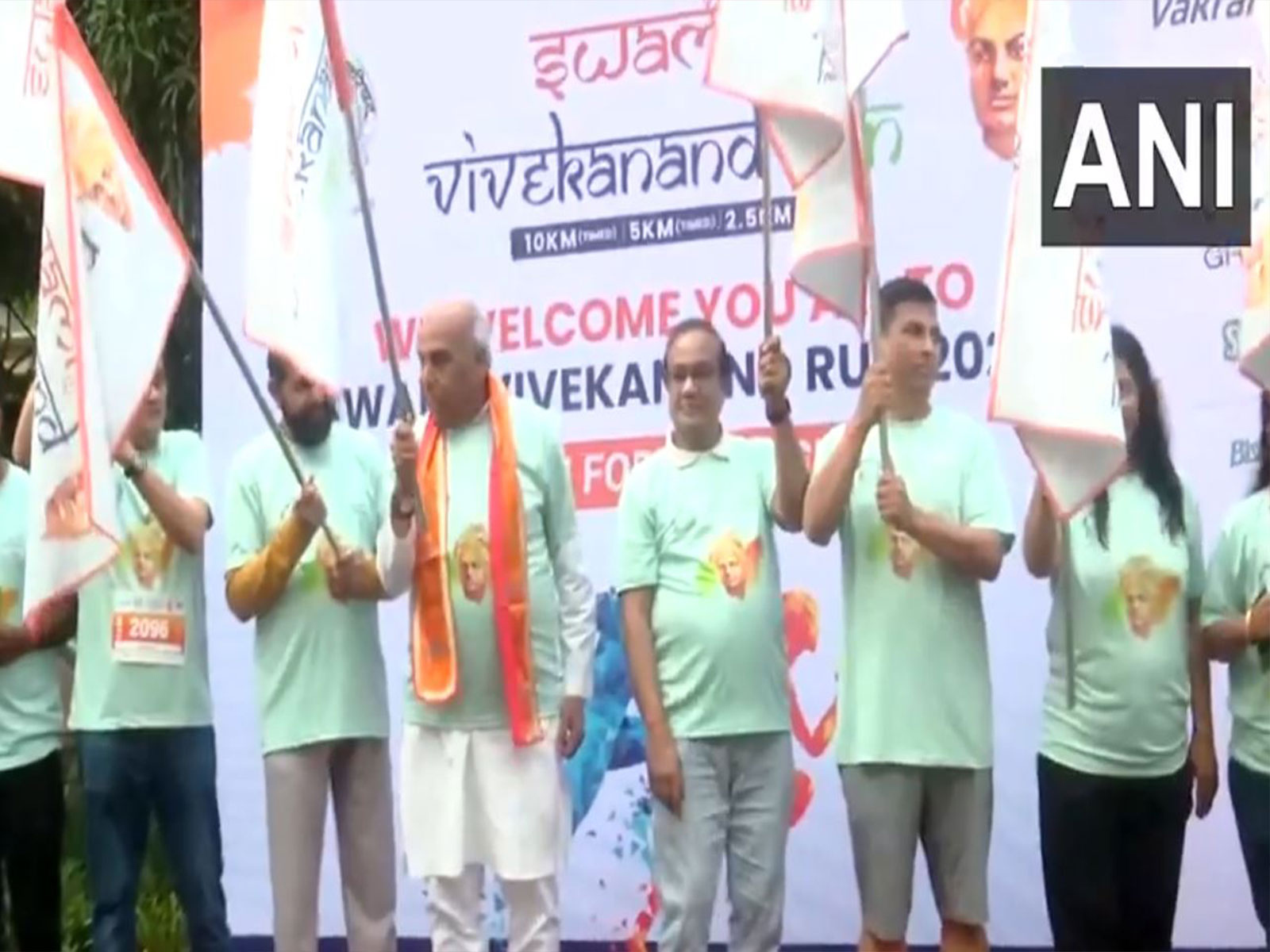 BJP MP Jagdambika Pal flags off 'Swami Vivekanand Run 2025' in Mumbai (Photo/ANI)