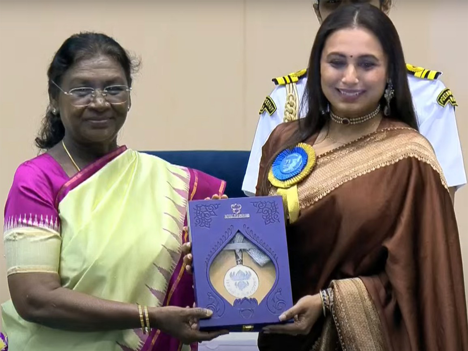 President Droupadi Murmu and Rani Mukerji (Photo: DD)