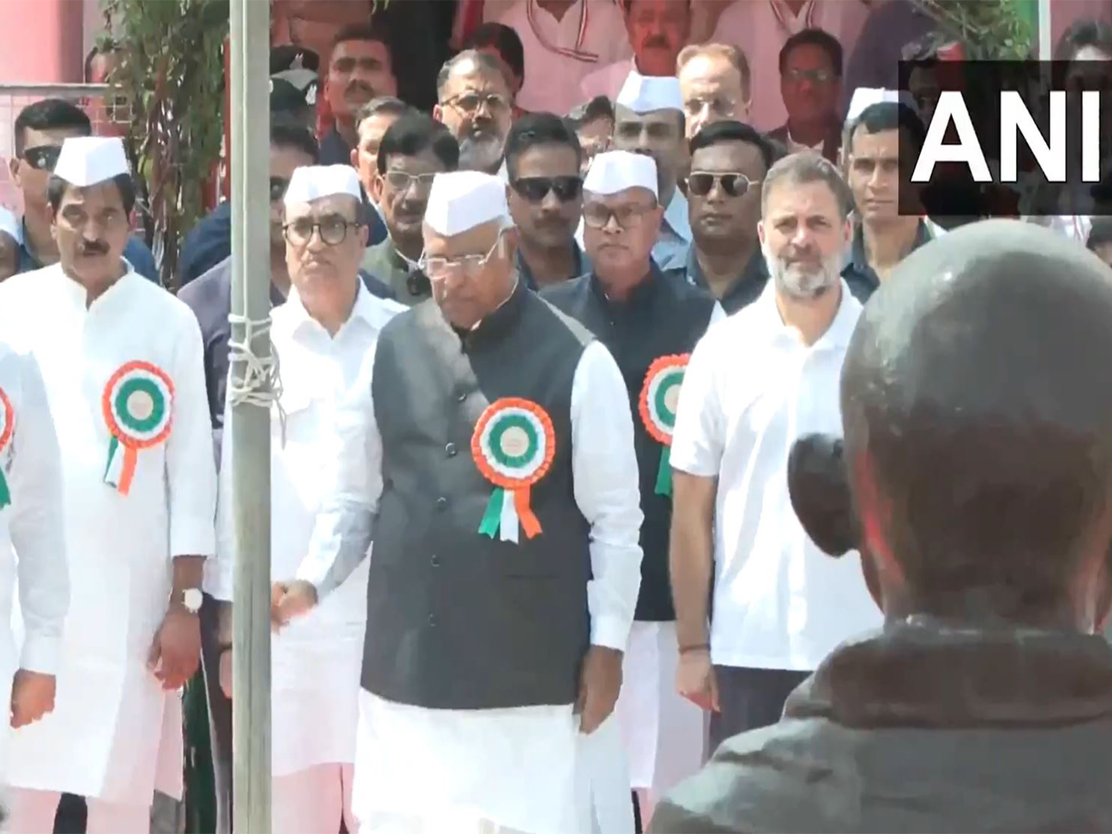 Congress President Mallikarjun Kharge with Rahul Gandhi at CWC meeting in Patna (Photo/ANI)
