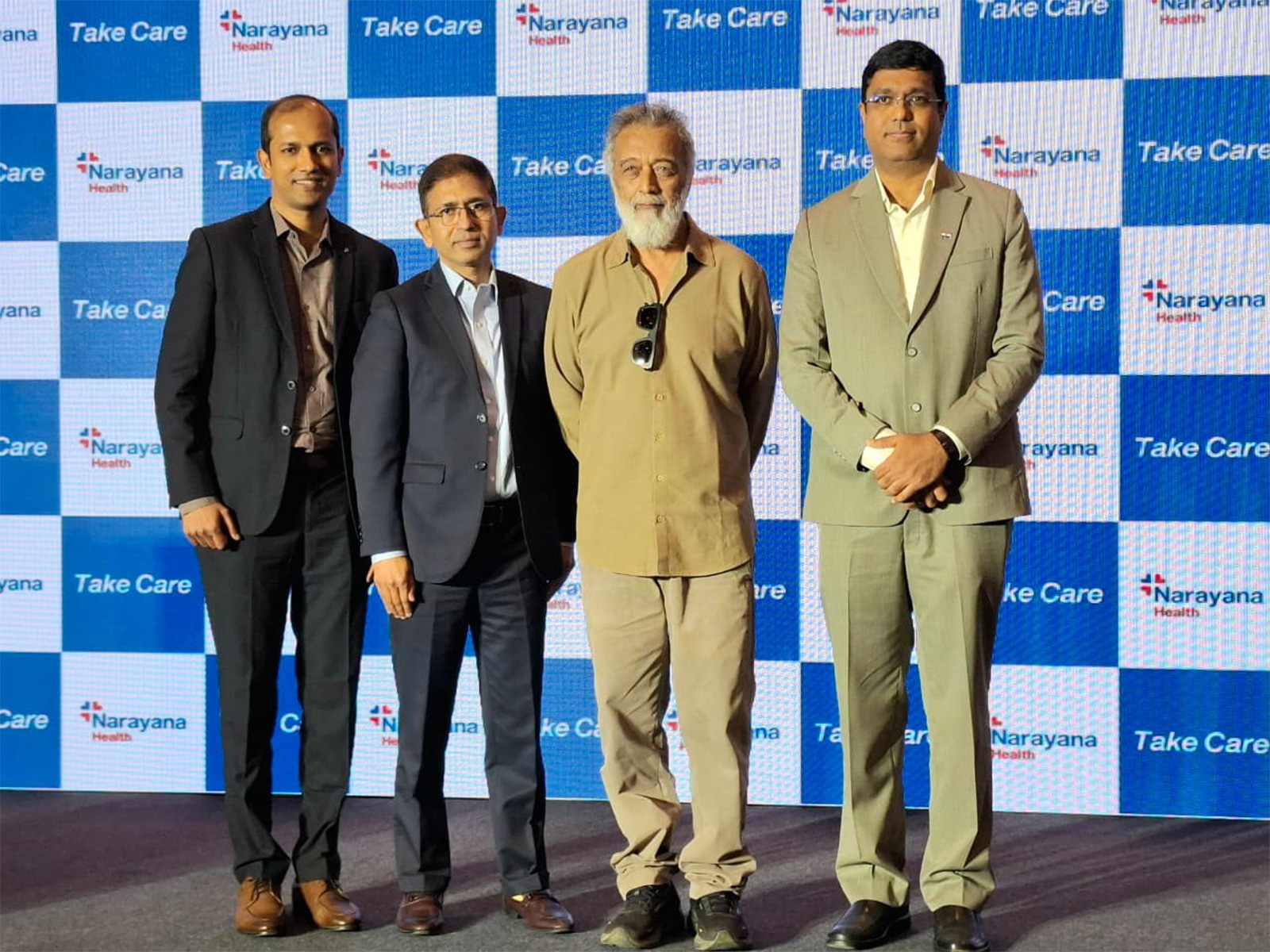 (From L-R) Dr Kuldeep Shetty, Dr Gopal Krishna Dash, Lucky Ali, and Dr Vikram Huded