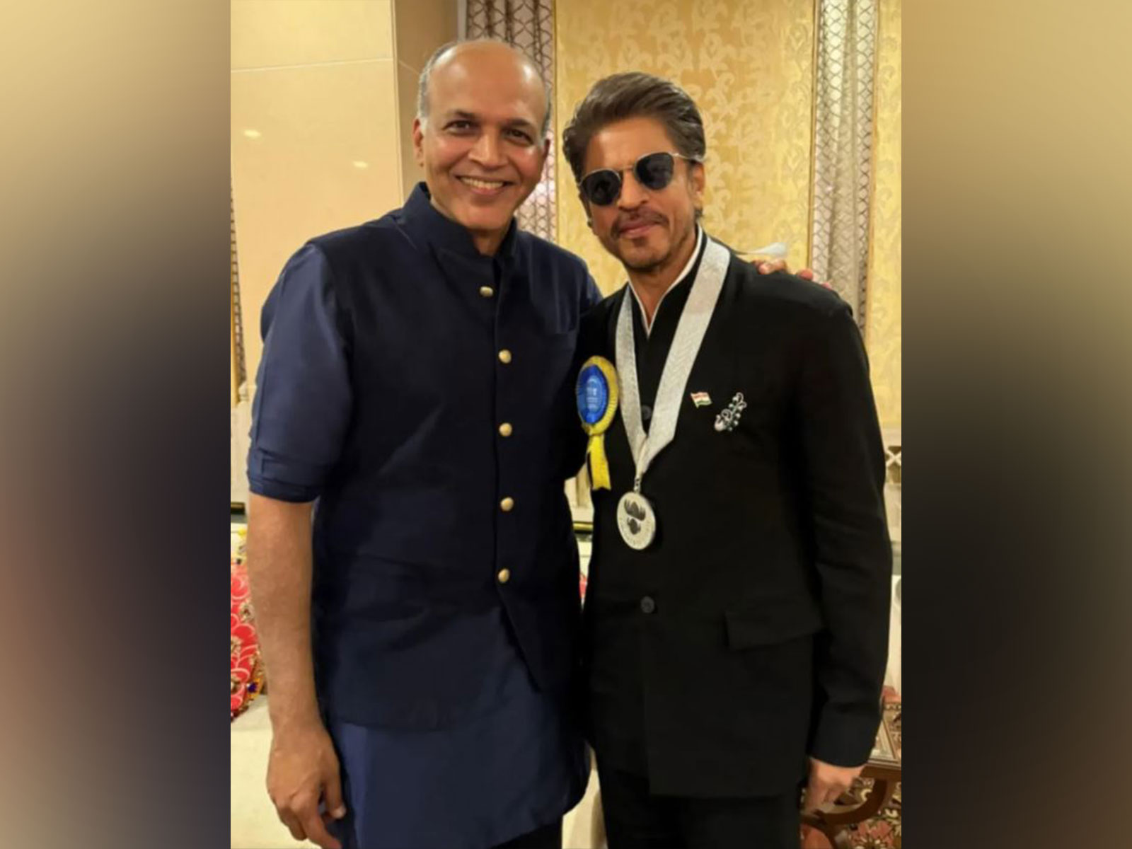 Ashutosh Gowariker, Shah Rukh Khan (Photo/Instagram@ashutoshgowariker)