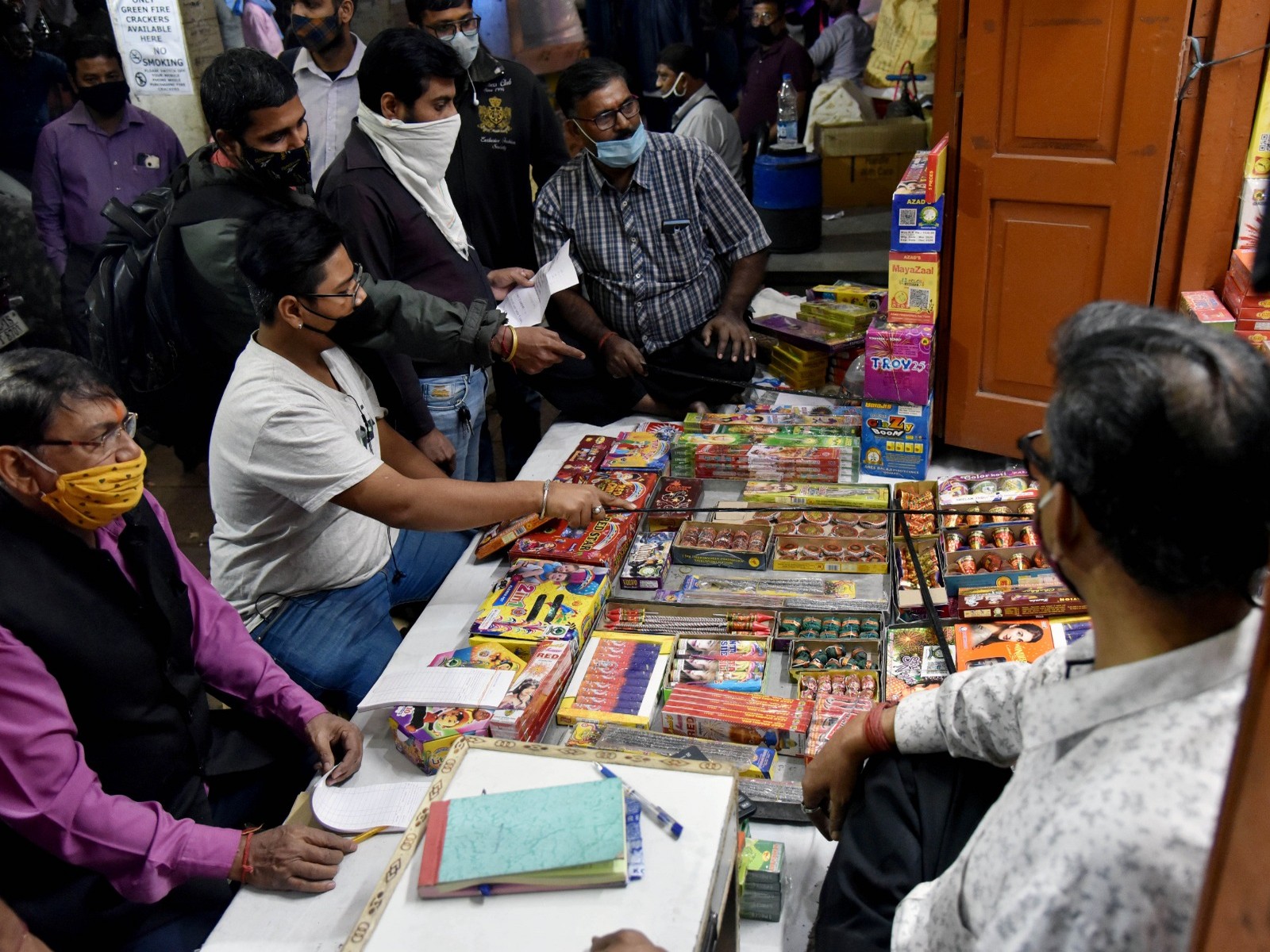 People buying green crackers ahead of Diwali festival near Jama Masjid in Old Delhi  in 2020 (File Photo/ANI)