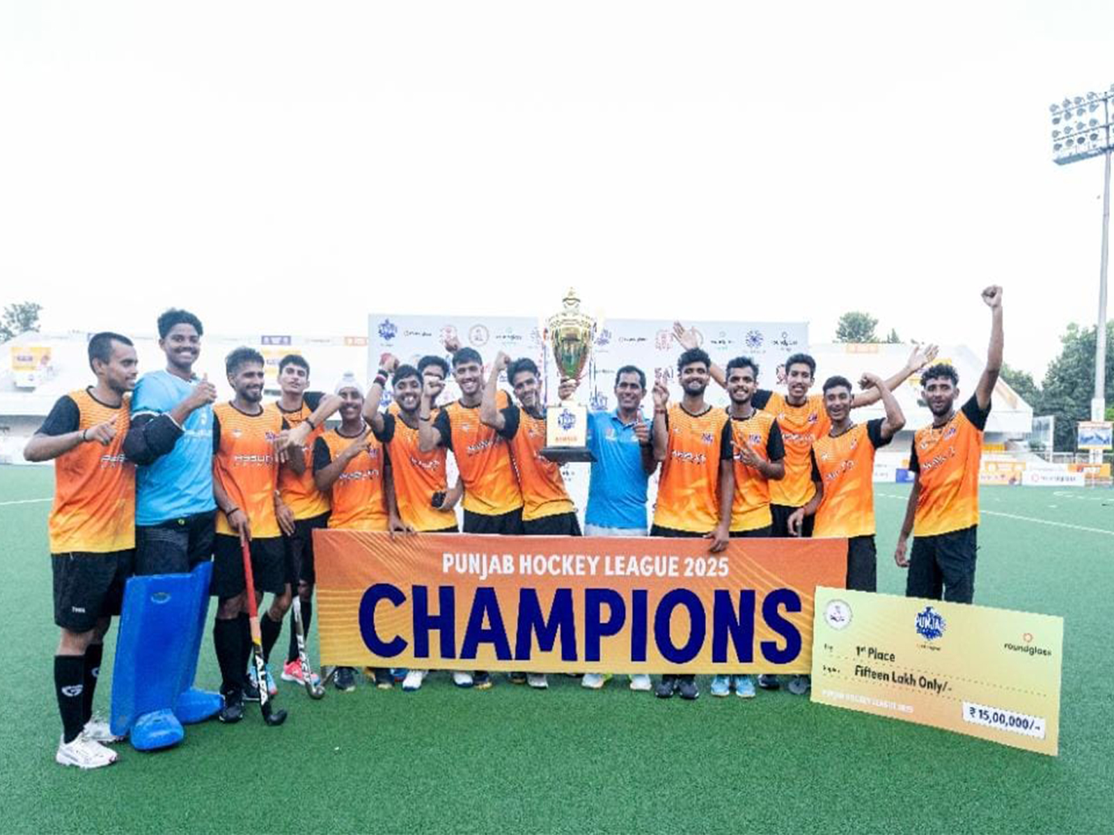SAI Sonipat with the trophy (Photo: PHL)