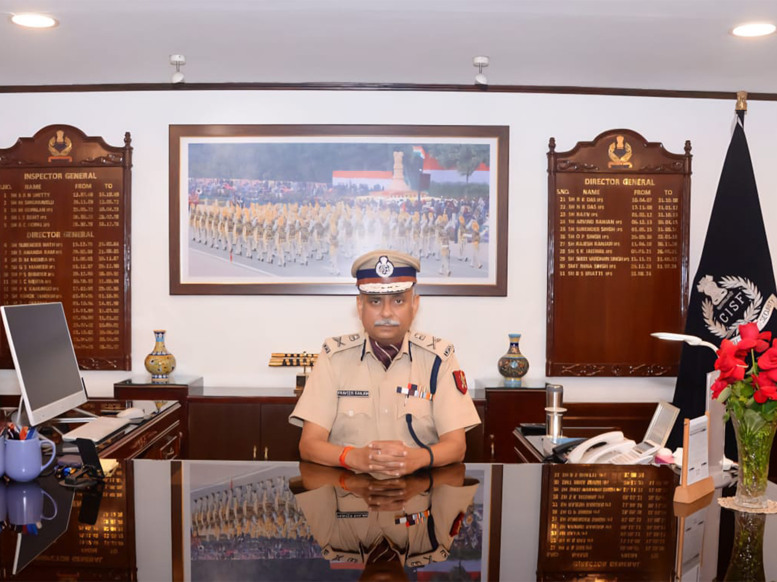 Senior IPS officer Praveer Ranjan assumes charge as CISF DG (Photo: x/@CISFHQrs)
