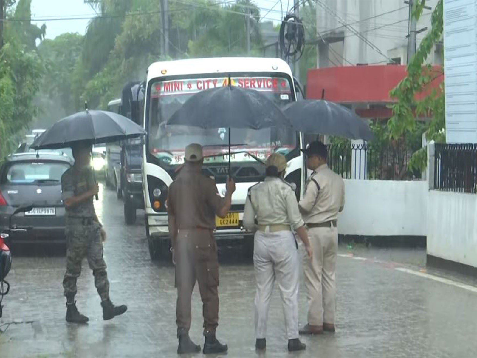 Arrested accused being taken to Police custody (Photo/ANI)