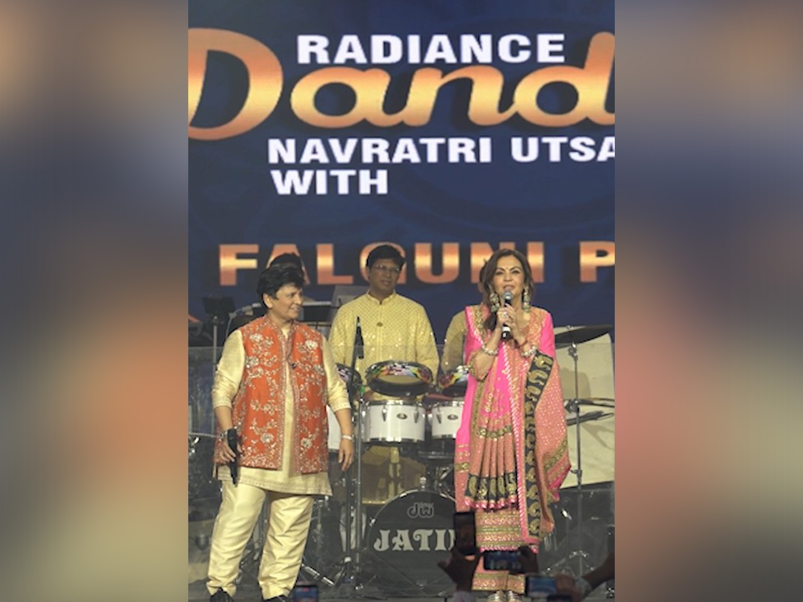 Nita Ambani celebrated Navratri at Radiance Dandiya with the Queen of Dandiya Falguni Pathak (Image source/ Reliance) 