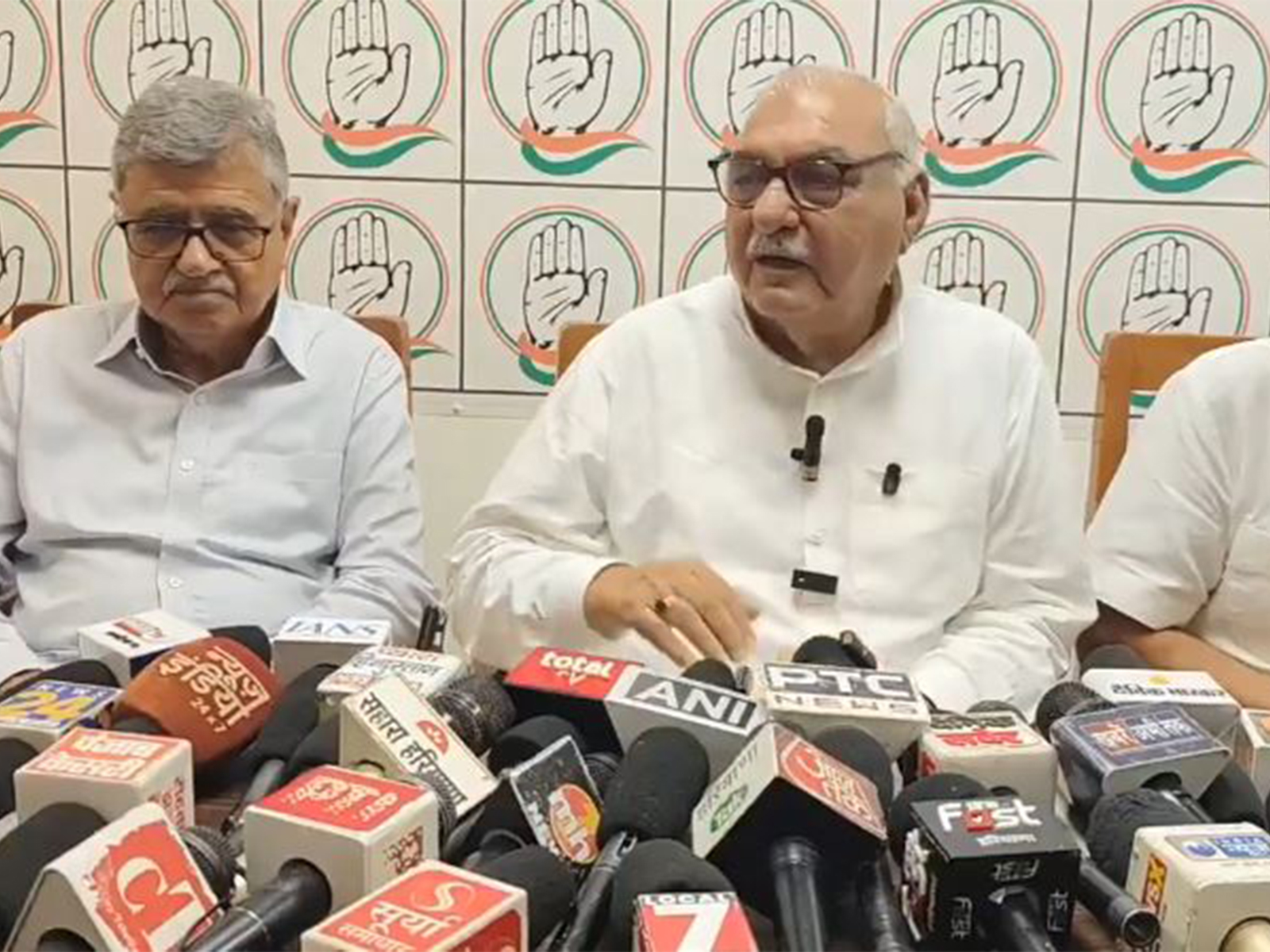  Leader of Opposition in the Haryana Assembly and senior Congress leader Bhupinder Singh Hooda  (Photo/ANI)