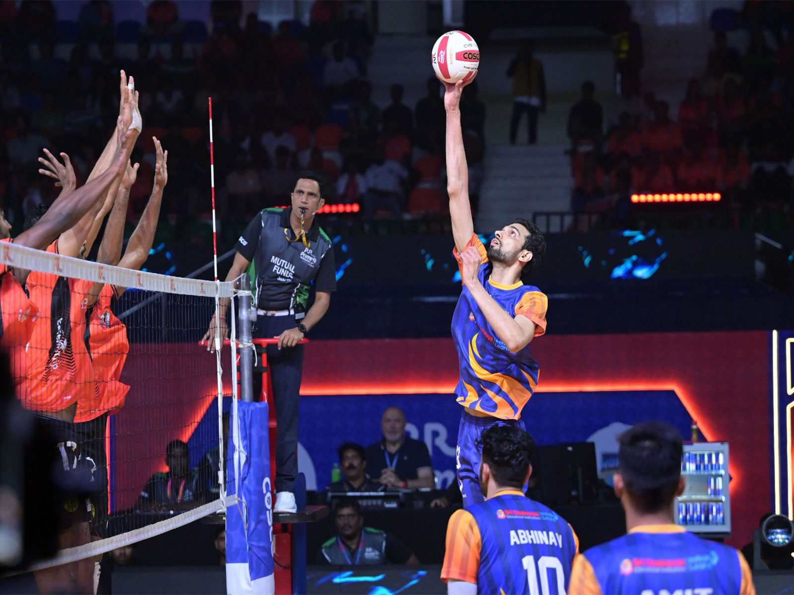Ahmedabad Defenders and Delhi Toofans in action. (Photo: PVL)