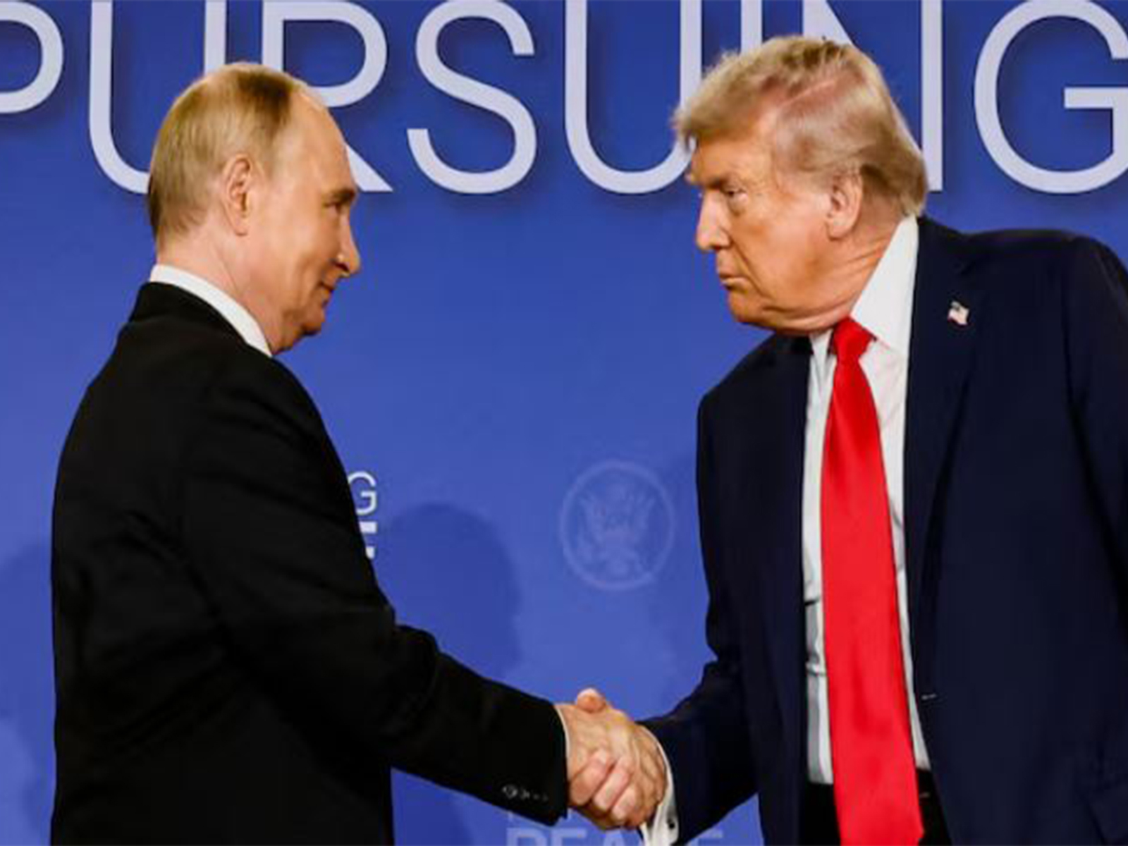 US President Donald Trump and Russian President Vladimir Putin (File photo/Reuters)
