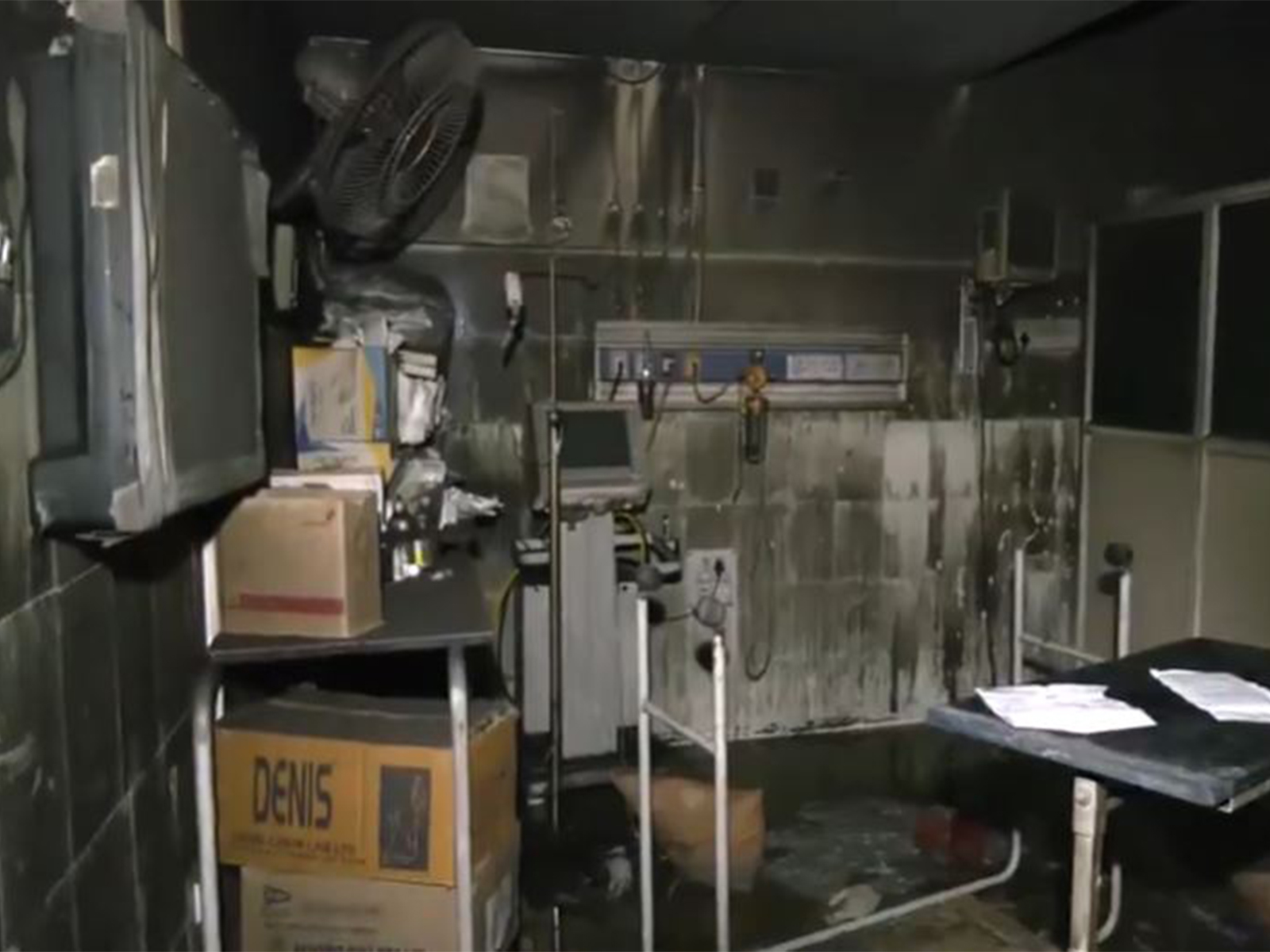 A massive fire broke out in an ICU ward of Sawai Man Singh Hospital (Photo/ANI)