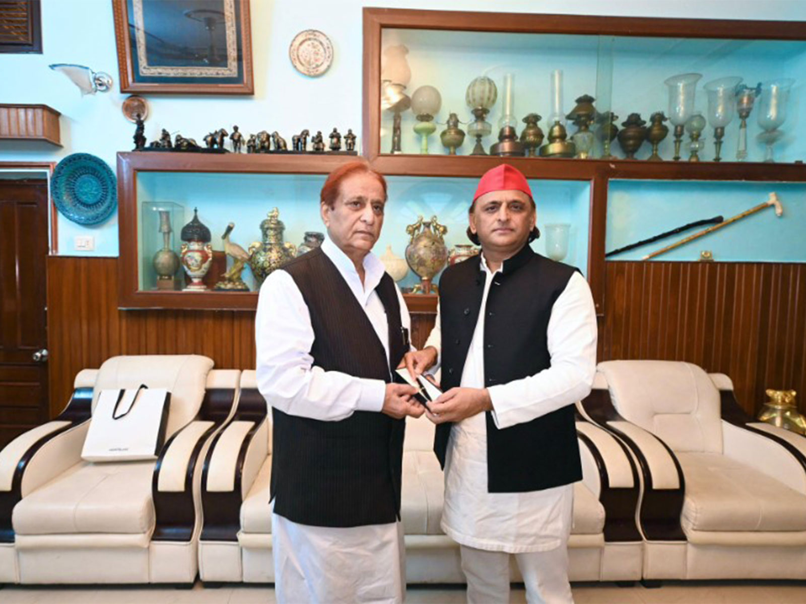 SP leader Akhilesh Yadav visits MP Azam Khan's residence to meet him after his release from Sitapur jail (Photo/X/Akhilesh Yadav)