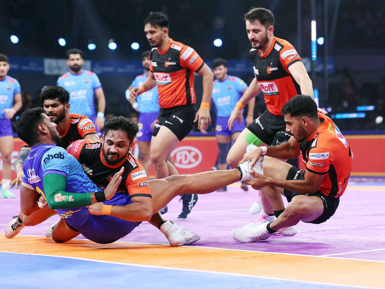 Players in action during the match (Photo: PKL)