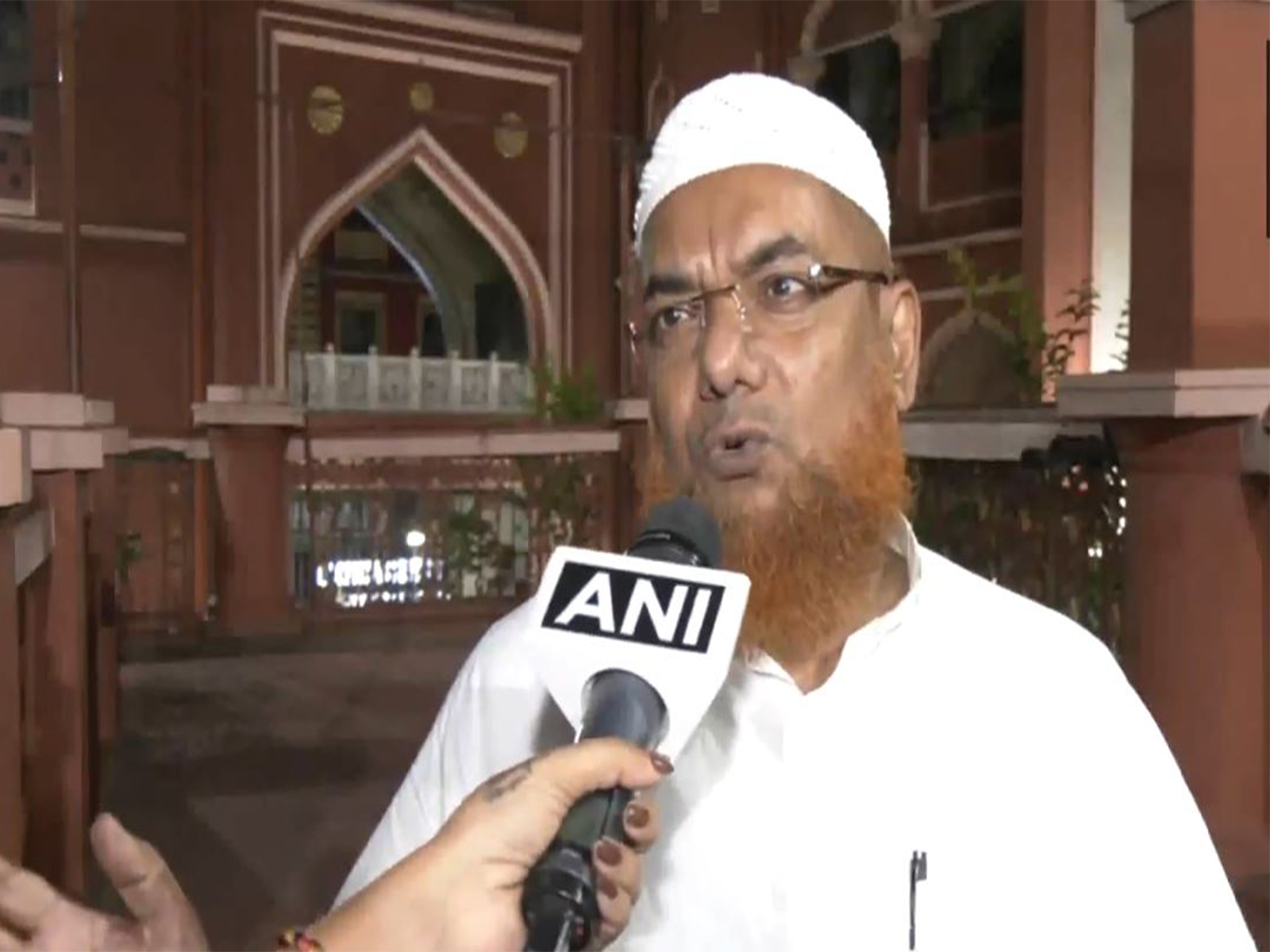 Imam Maulana Mohammad Shafique Qazmi, Nakhoda Masjid (Photo/ANI) 