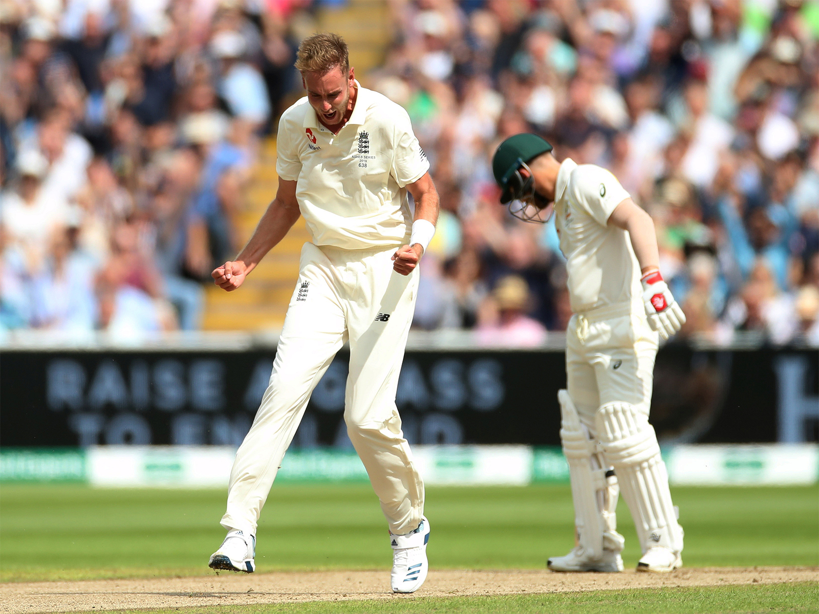 Stuart Broad in action against David Warner. (Photo: ANI)