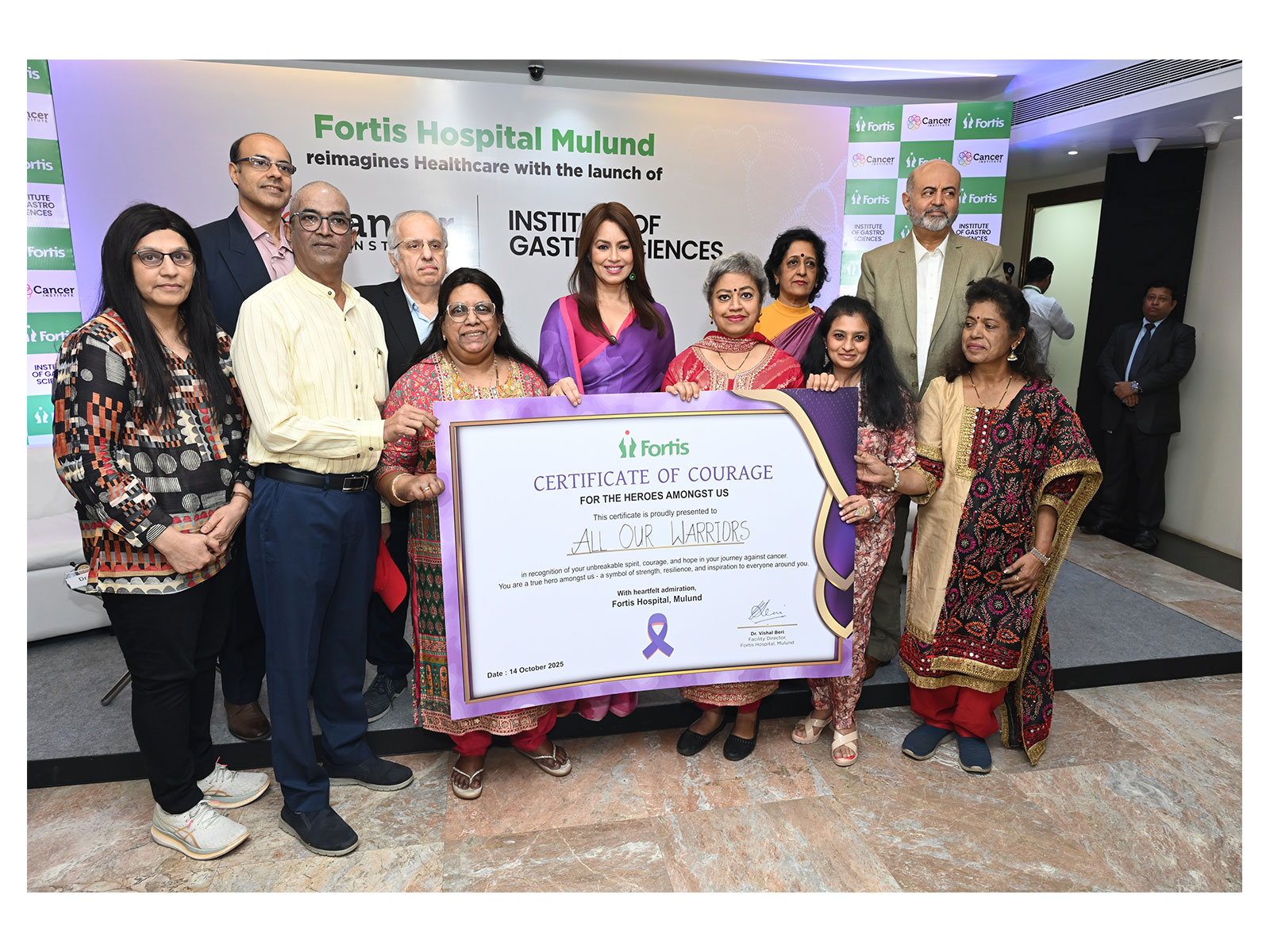 Mahima Chaudhary and Fortis' Dr Narayani, Dr Beri, Dr Dhabhar & Dr Rathod felicitate cancer warriors, at the inauguration of Institute of GastroSciences & Fortis Cancer Institute