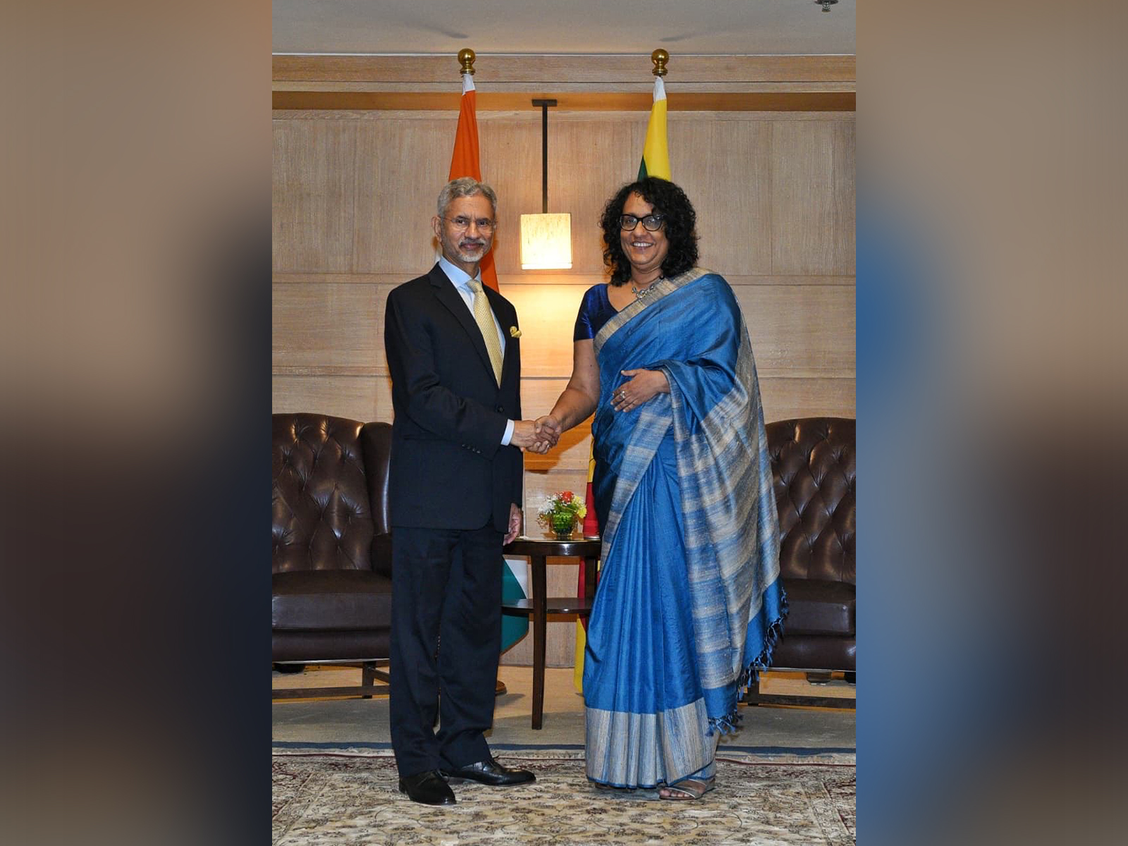 External Affairs Minister S Jaishankar with Sri Lankan Prime Minister Harini Amarasuriya (Photo: X@DrSJaishankar)