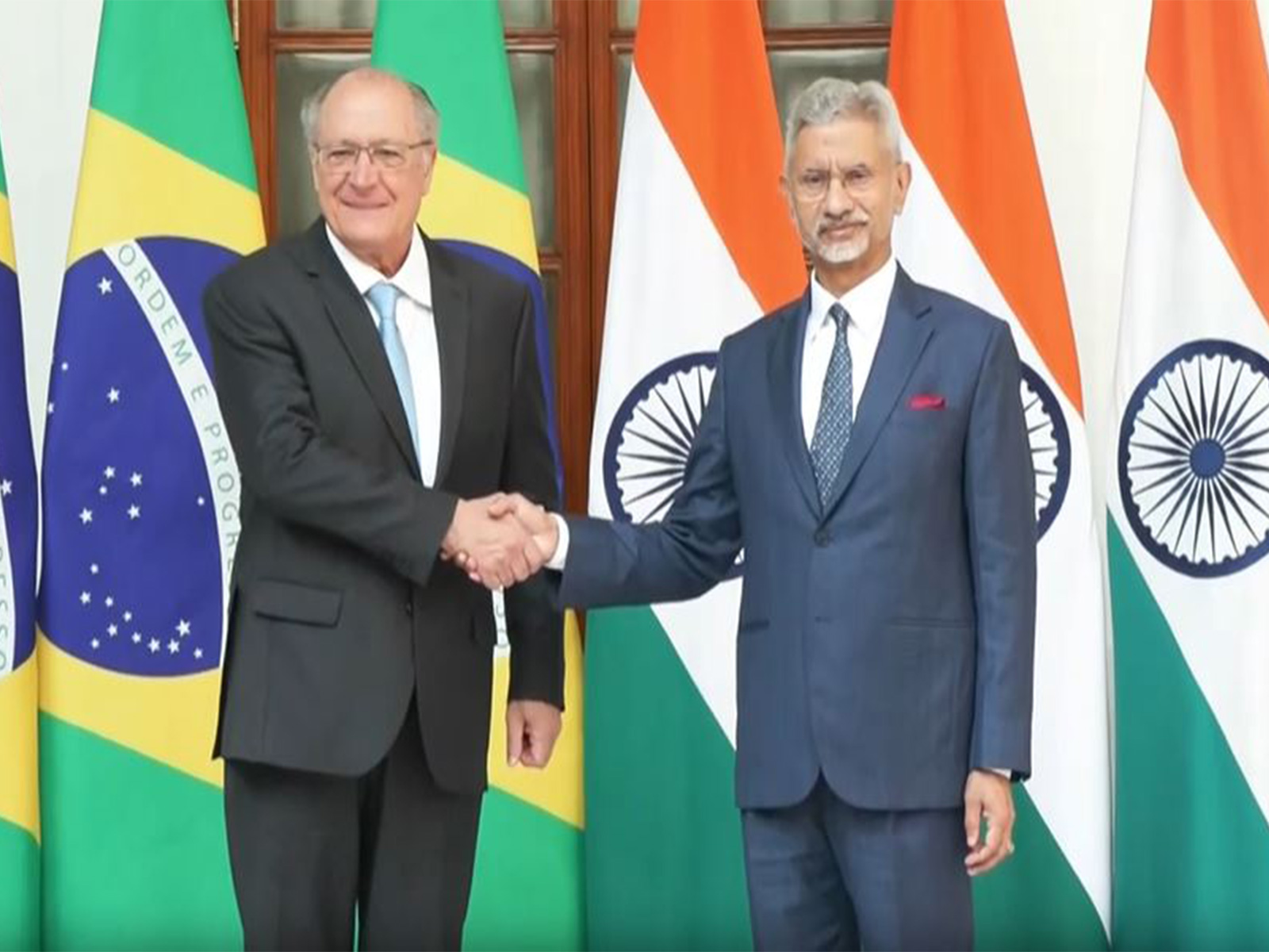 EAM S Jaishankar with Brazil's Vice President, Geraldo Alckmin (Photo/ ANI)