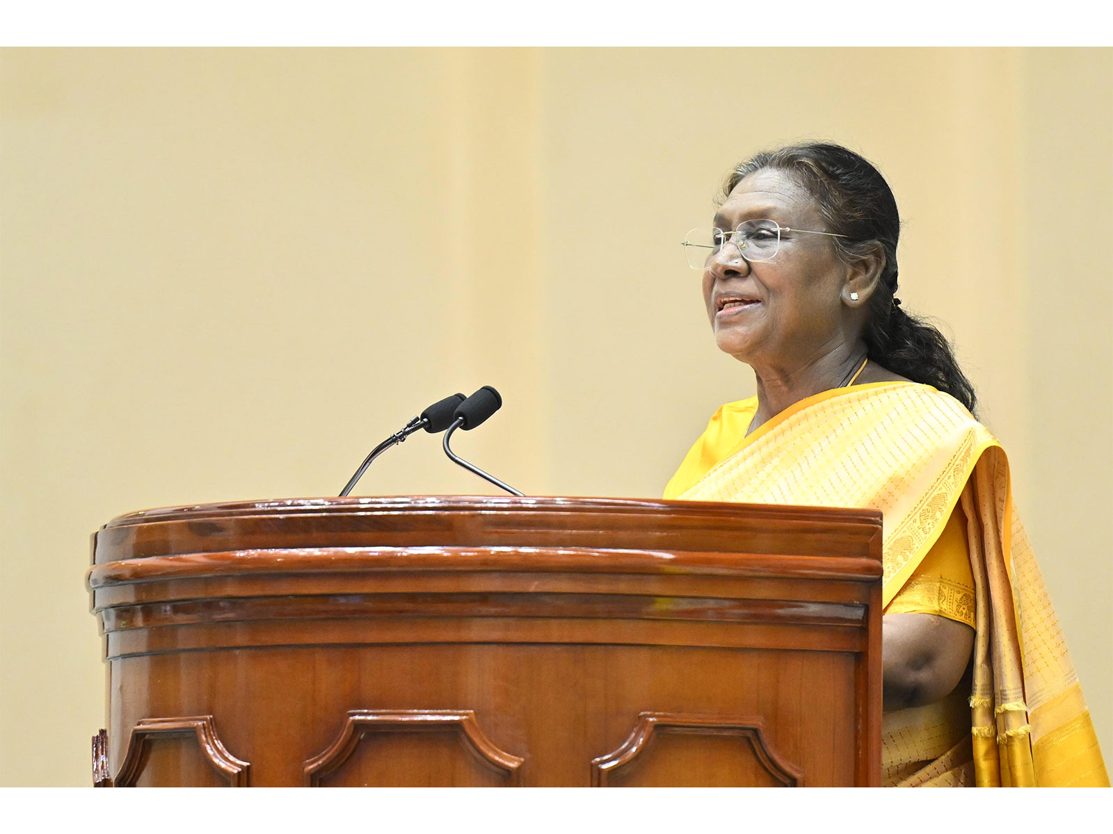 President Droupadi Murmu addressing national conclave on the 'Adi Karmayogi Abhiyan' (Photo/PIB)