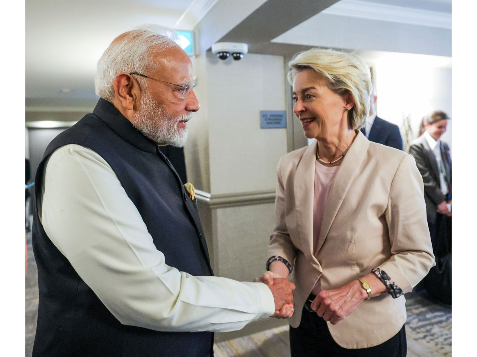 Prime Minister Narendra Modi with European Commission President Ursula von der Leyen, on the sidelines of the 51st G7 Summit, in Kananaskis (File Photo/ANI)