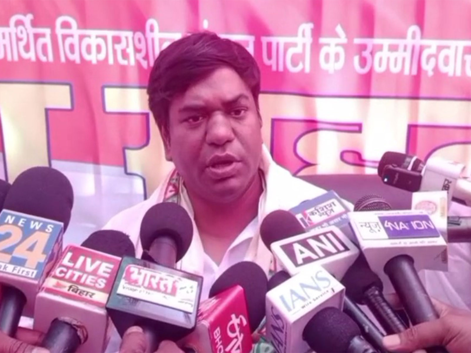 Vikassheel Insaan Party chief Mukesh Sahani (Photo: ANI)