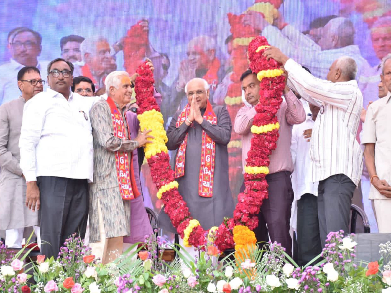Chief Minister Bhupendra Patel addresses Shatchandi Mahayagna at Gozaria, Gujarat  (Photo/ANI)