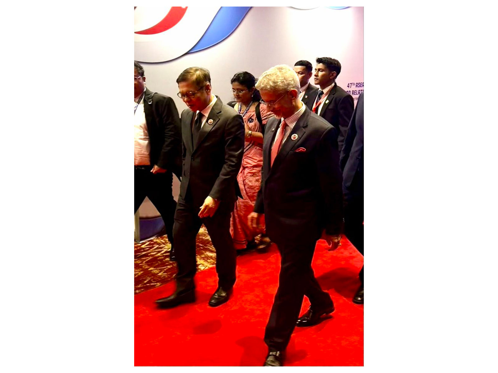 External Affairs Minister S Jaishankar with Thai Foreign Minister Sihasak Phuangketkeow (Photo: X@DrSJaishankar)