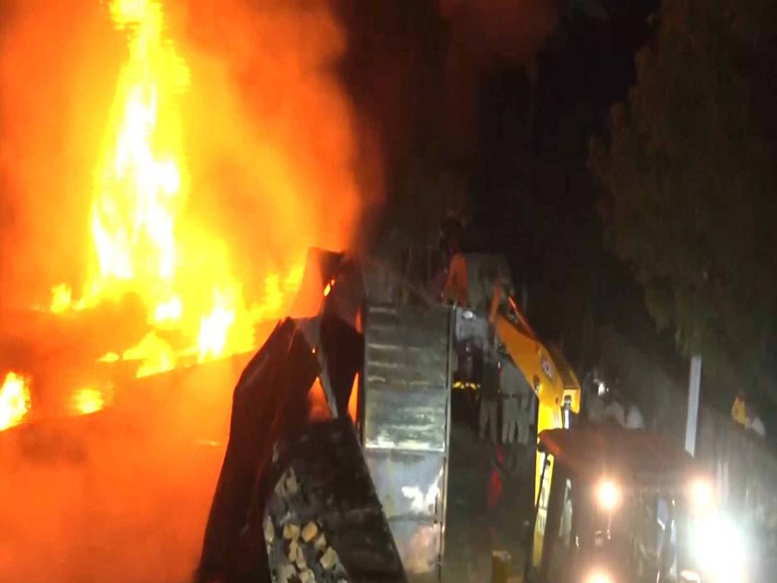 Fire at scrap warehouse in Gwalior (Photo/ANI)