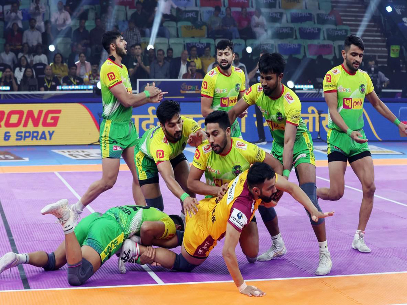 Players in action during the match (Photo: PKL)