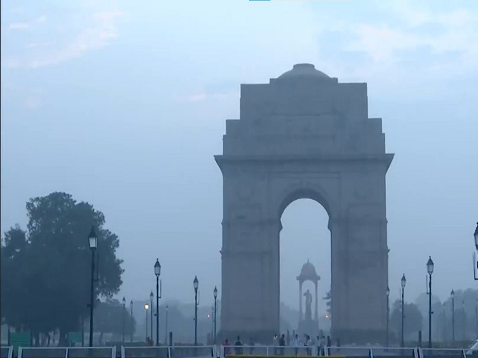 "Poor" air quality at India Gate on Wednesday (Photo/ANI)