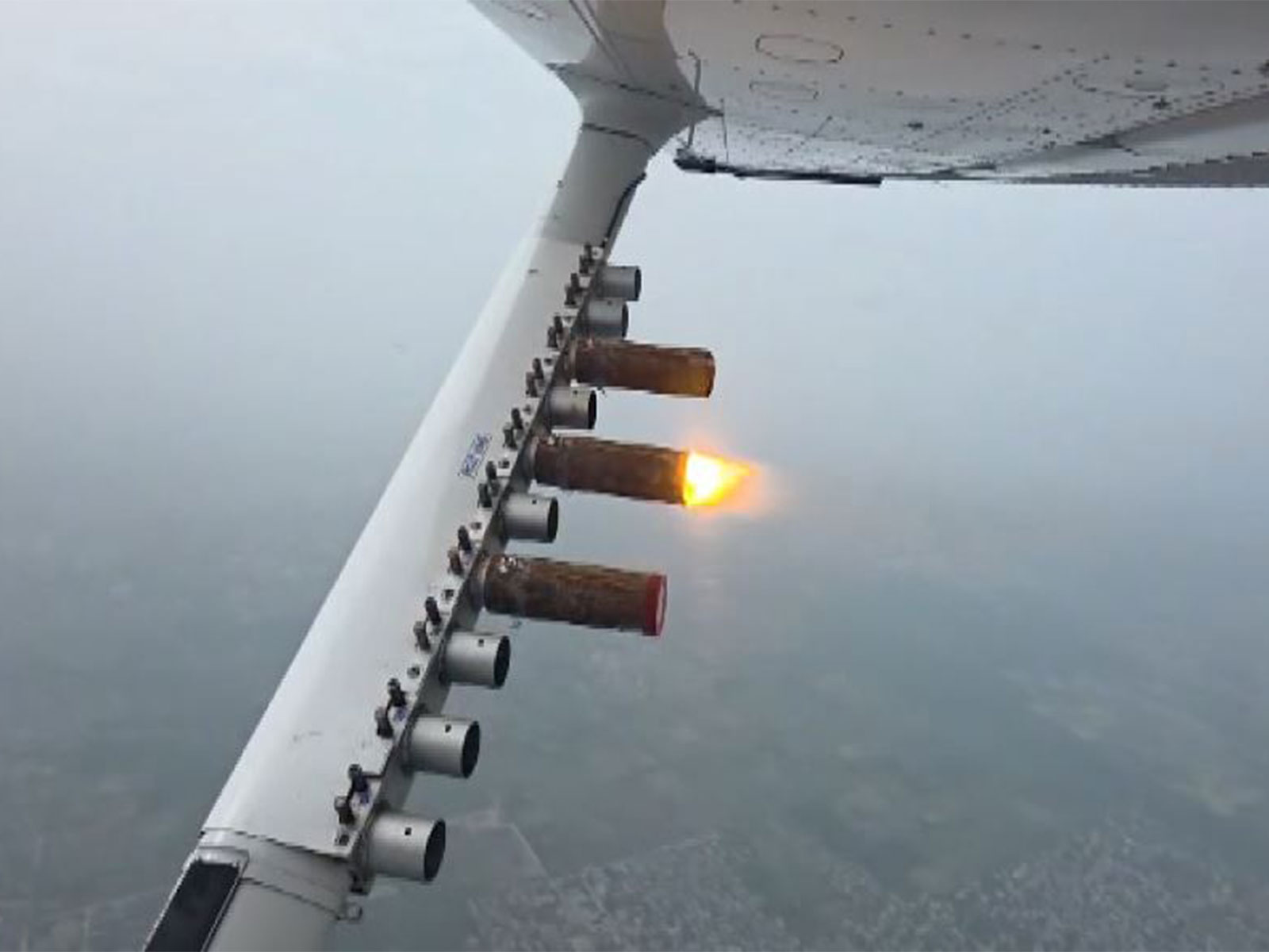 Visuals from the aircraft that salt-based and silver iodide flares into clouds in Delhi to induce rain (Photo/IIT Kanpur Media Cell)
