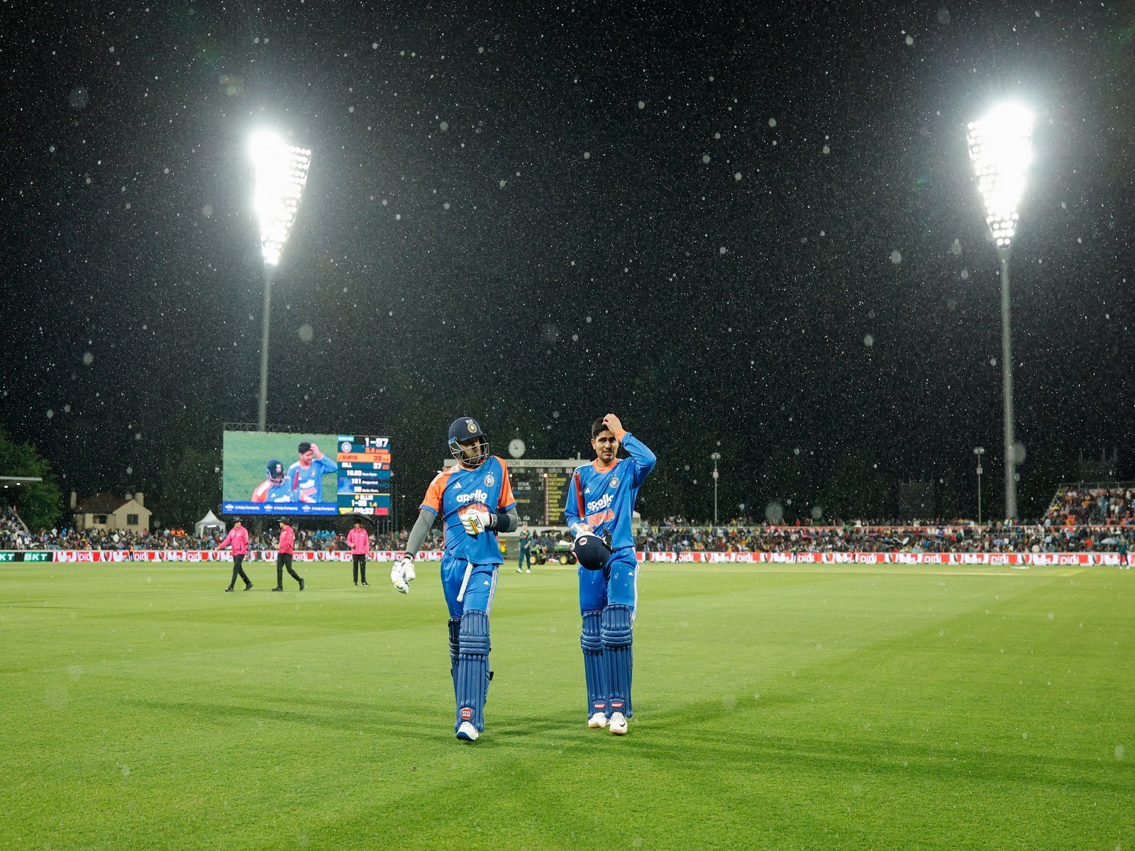 Team India captain Suryakumar Yadav and vice-captain Shubman Gill wa;ling out of field (Photo: X/@BCCI)