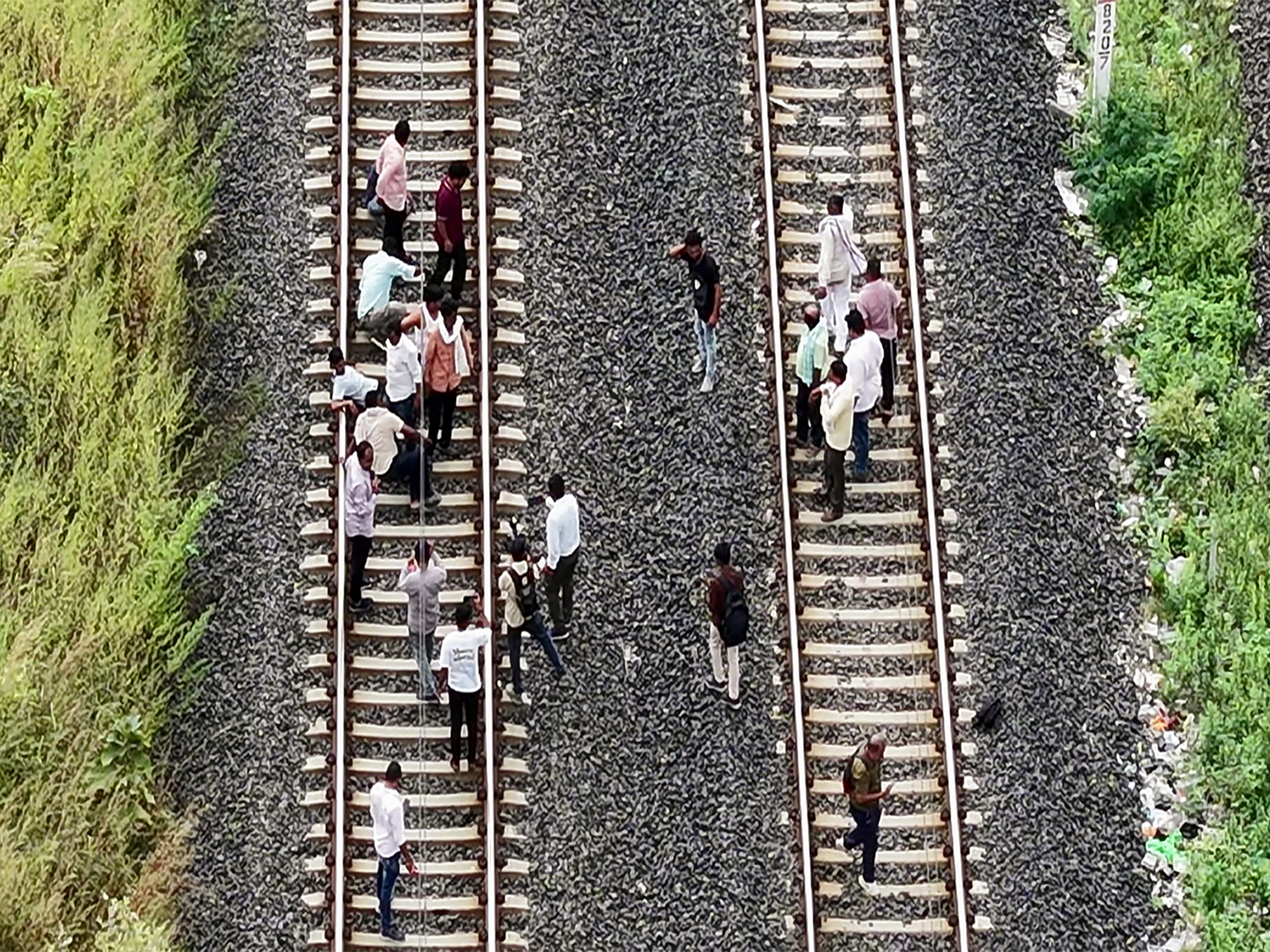 Farmers block railway tracks in Nagpur during a protest led by former Minister Bacchu Kadu (Photo/ANI)