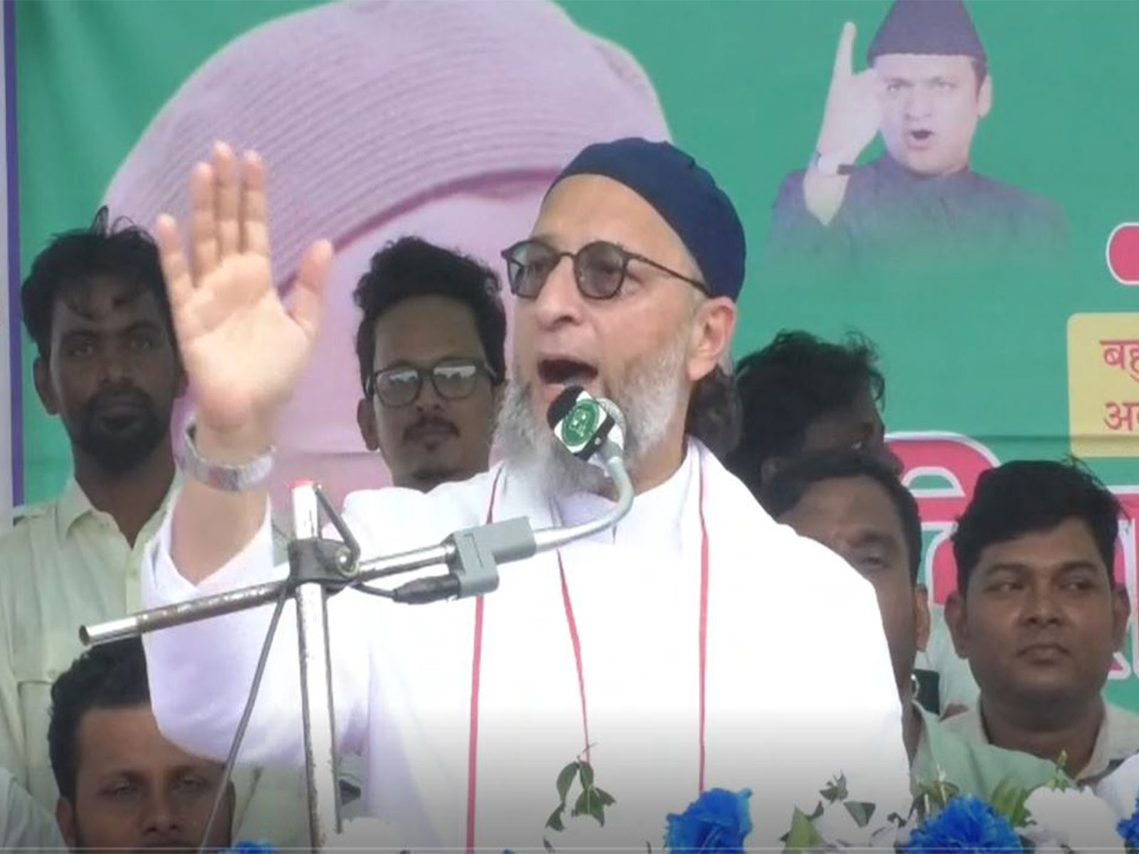 AIMIM Chief Asaduddin Owaisi in Kishanganj (Photo/ANI)